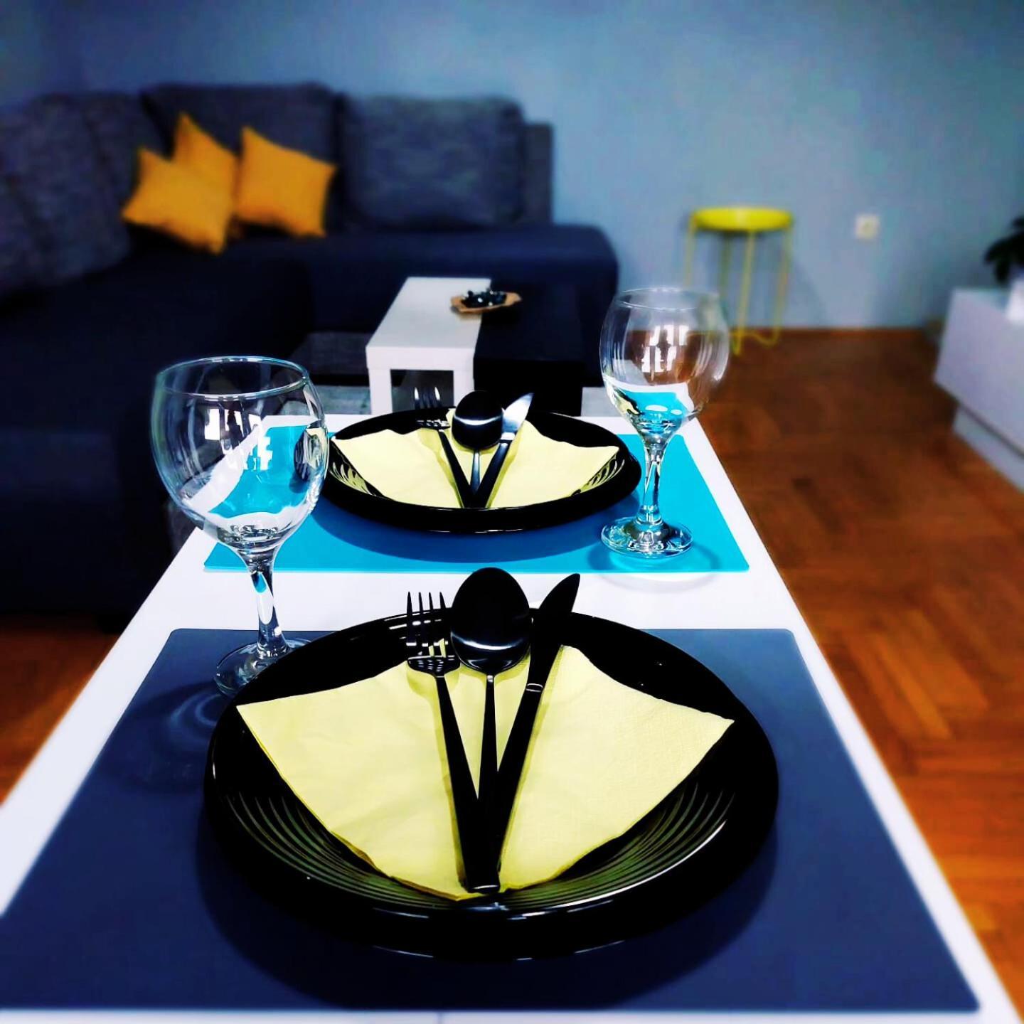 Xo Apartman Sremska Mitrovica Eksteriør billede